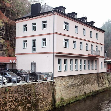 Hotel Kotva Хренско Экстерьер фото