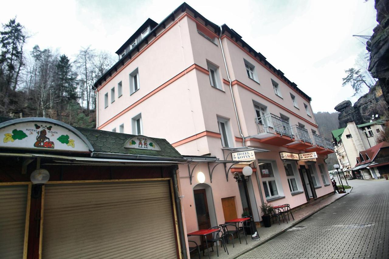 Hotel Kotva Хренско Экстерьер фото