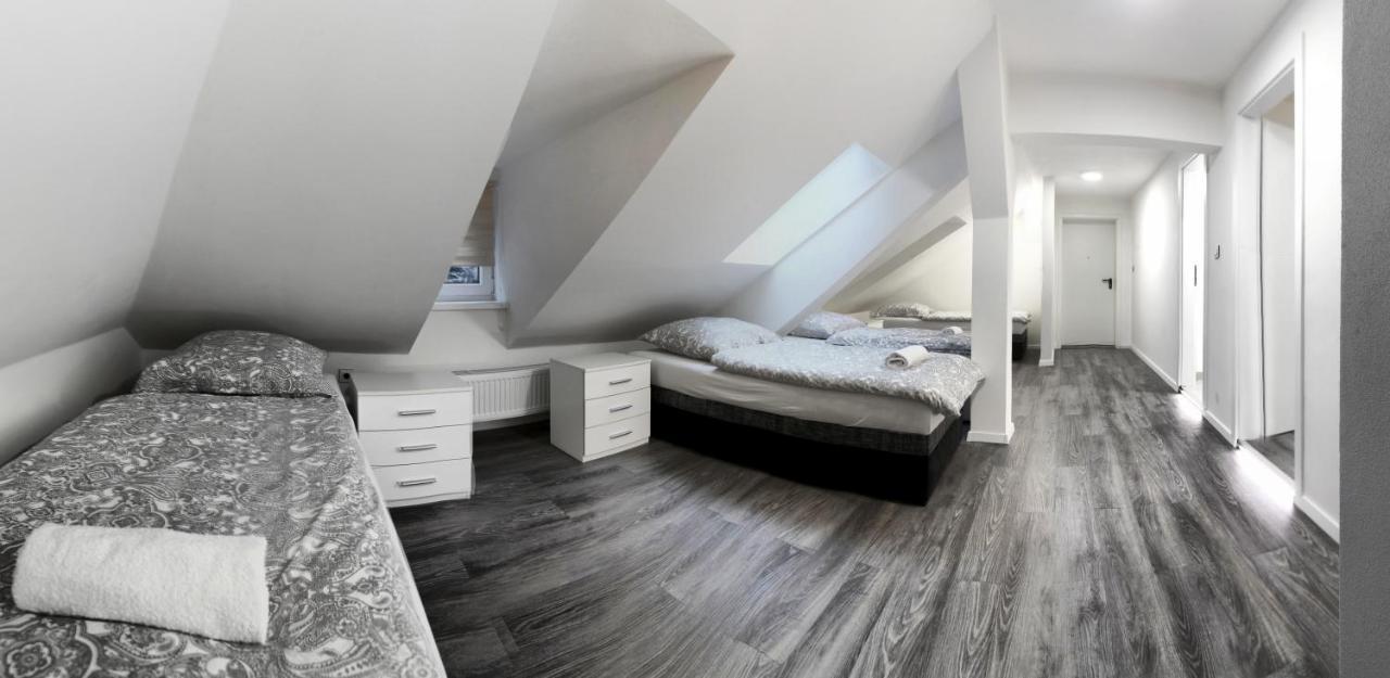 Hotel Kotva Хренско Экстерьер фото